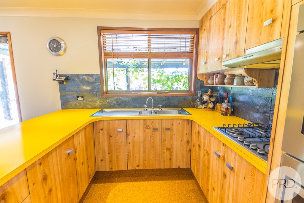 31 Myrl Street TAMWORTH 6