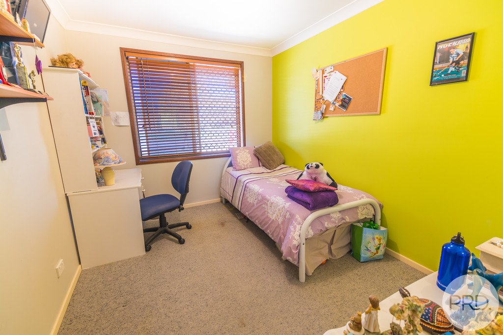 31 Myrl Street TAMWORTH 10