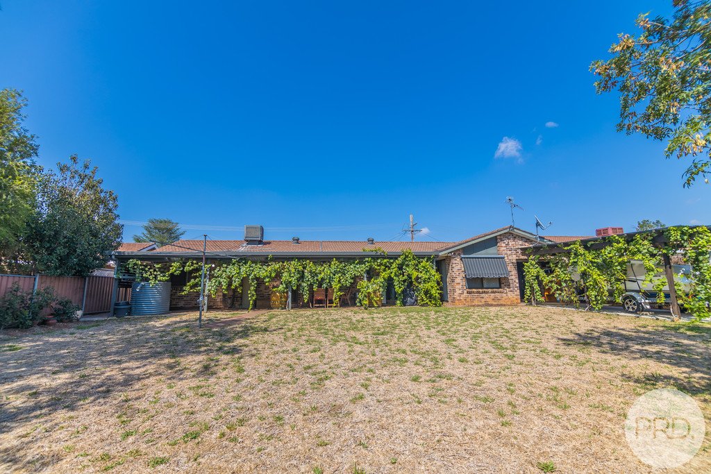 31 Myrl Street TAMWORTH 17