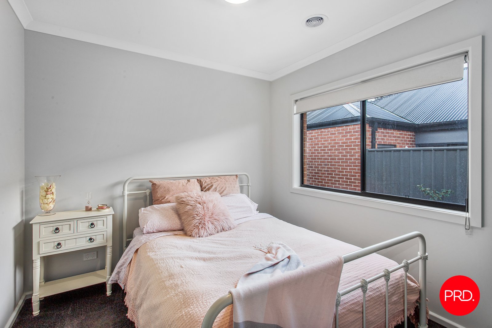 31 Norelle Crescent GOLDEN SQUARE 15