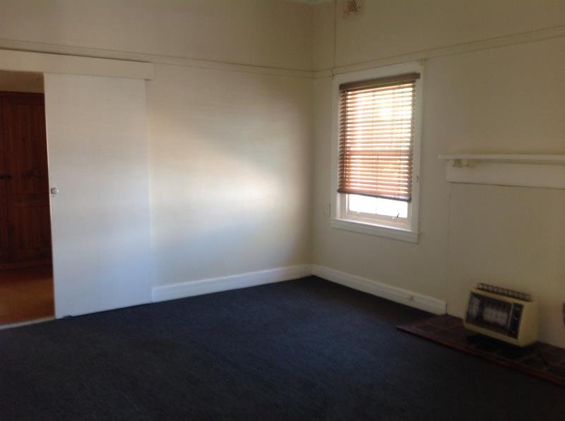 31 Norman Street WAGGA WAGGA 6