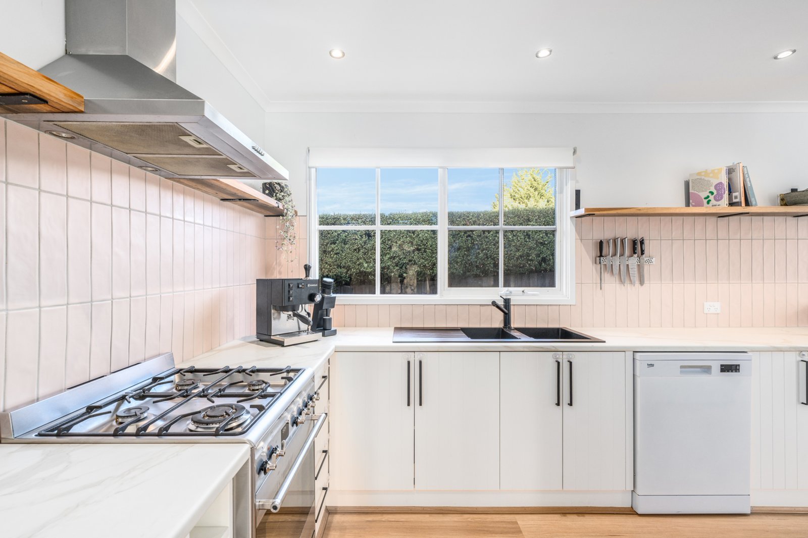 Gallery: 31 Northview Drive