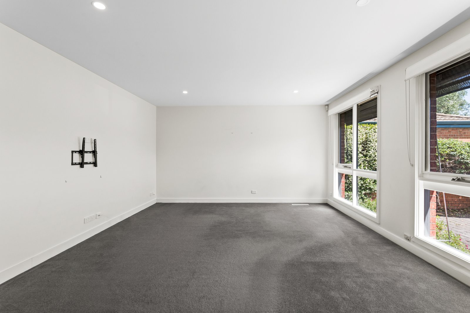 Real Estate and Property in 31 Olive Street, Caulfield South, VIC