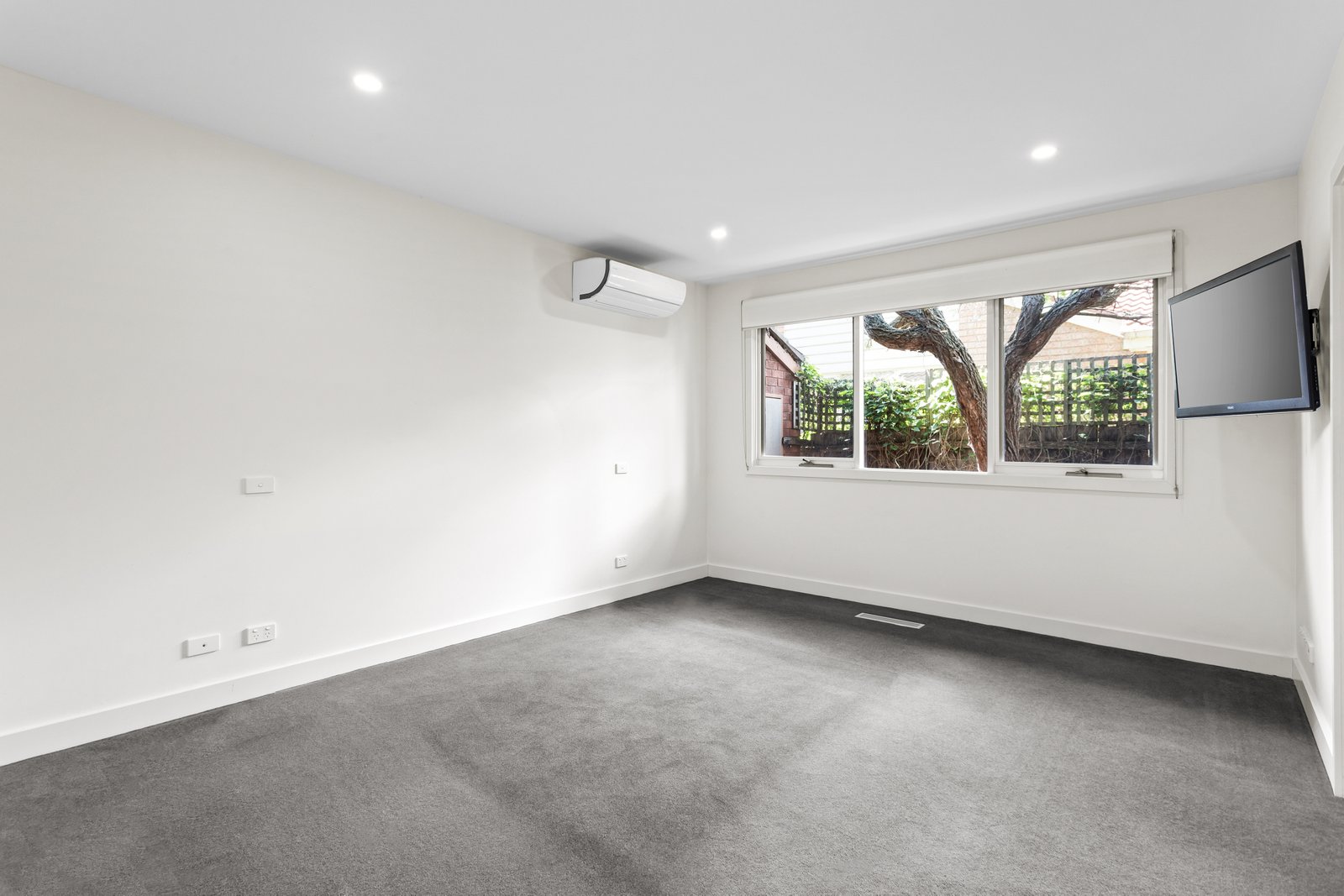 Real Estate and Property in 31 Olive Street, Caulfield South, VIC