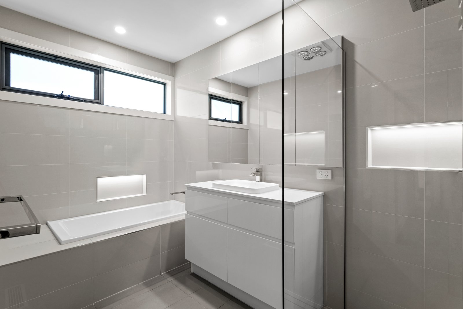 Real Estate and Property in 31 Olive Street, Caulfield South, VIC