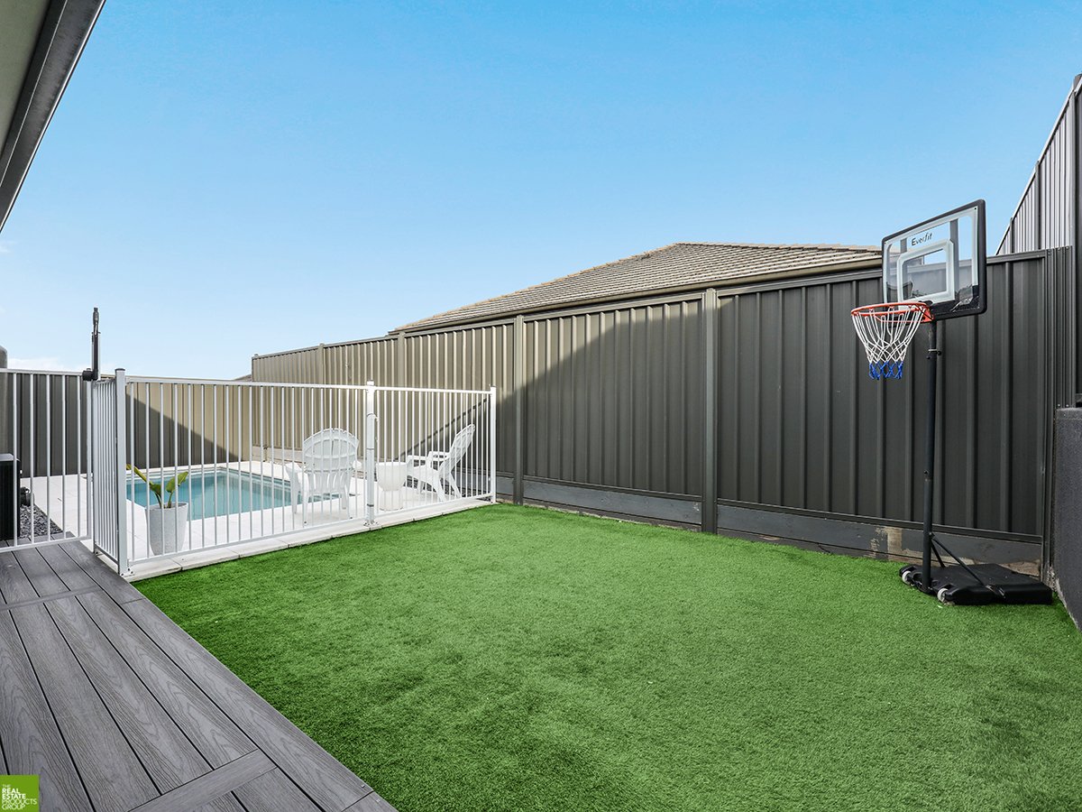 31 Osage Street HORSLEY 14