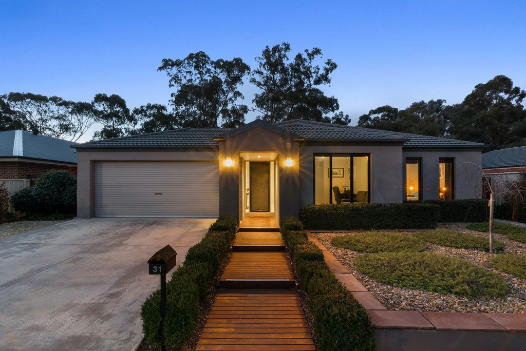 31 Oscar Drive MARONG 1