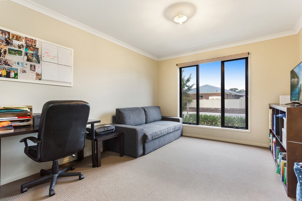 31 Oscar Drive MARONG 2