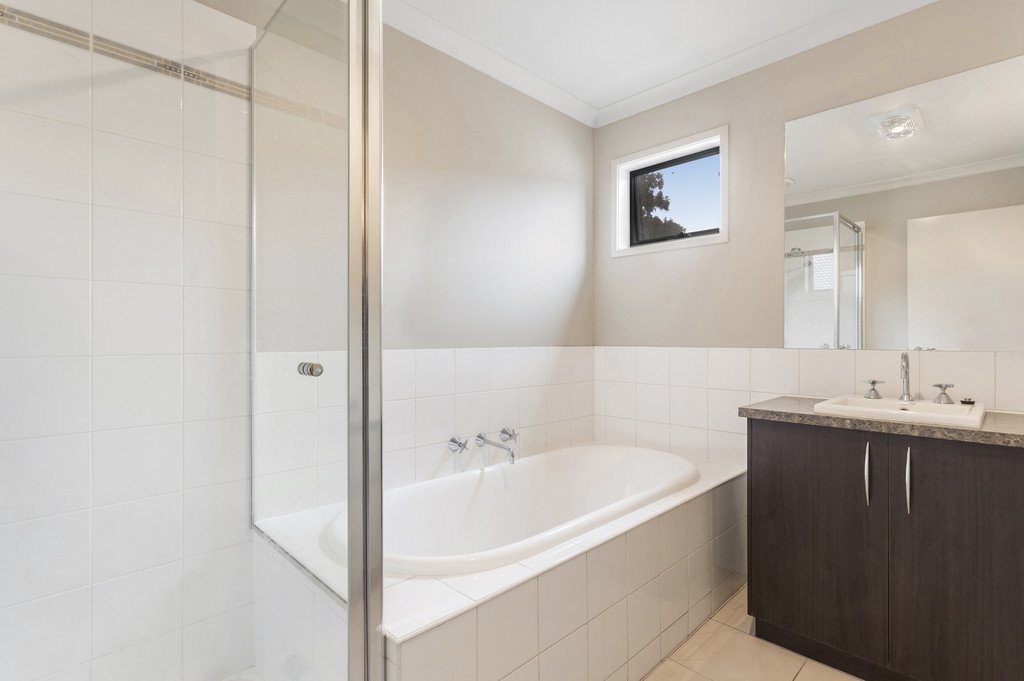 31 Oscar Drive MARONG 4