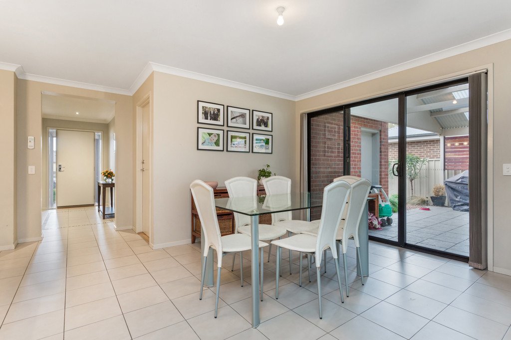 31 Oscar Drive MARONG 8