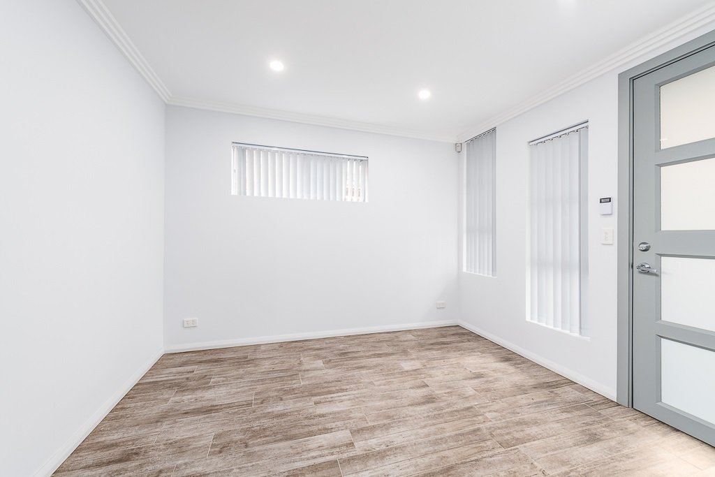 31 Park Road EAST HILLS 2