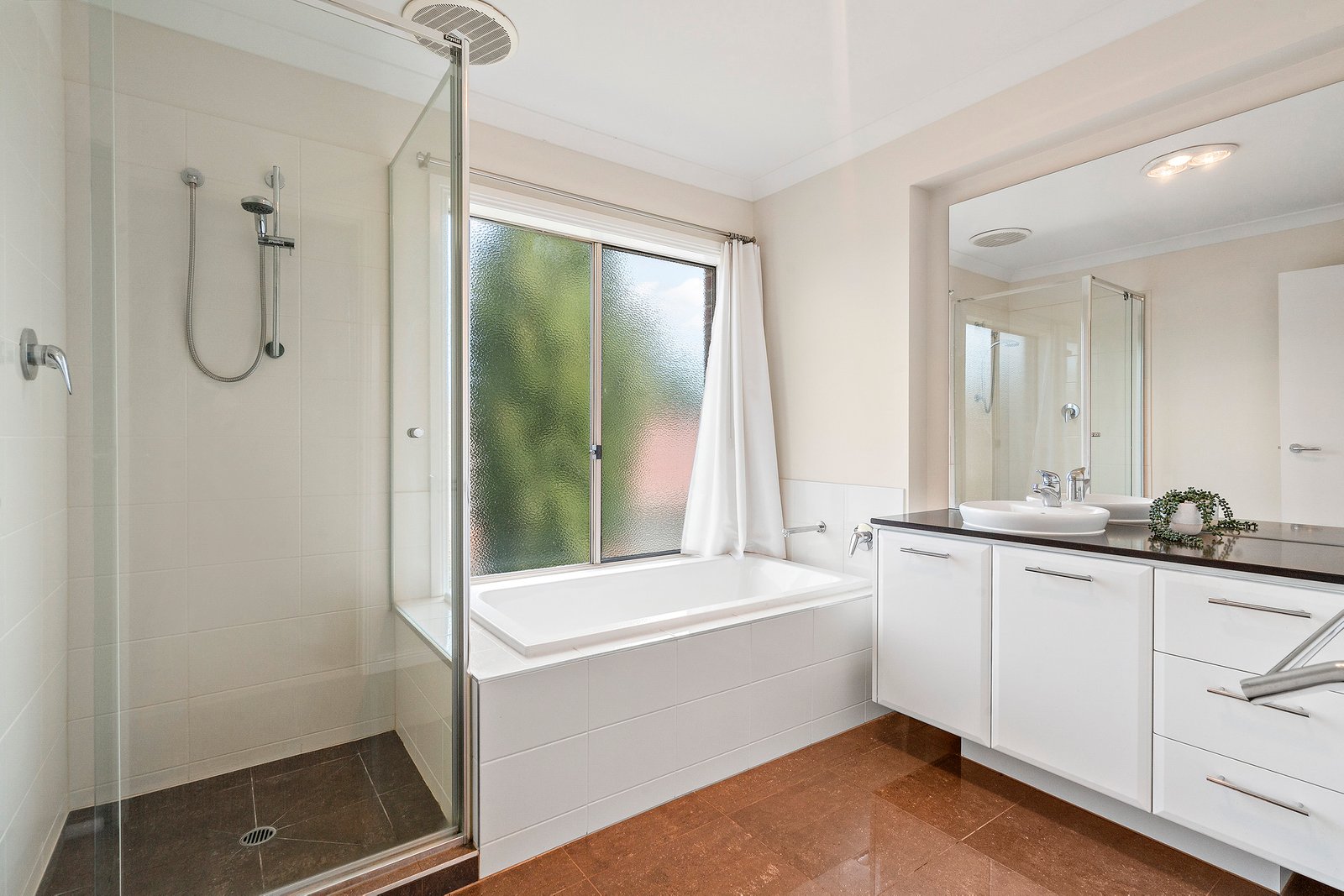 Real Estate and Property in 31 Parkside Street, Elsternwick, VIC