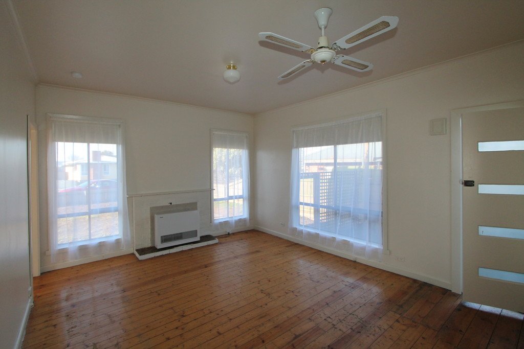 31 Primrose Street WENDOUREE 2