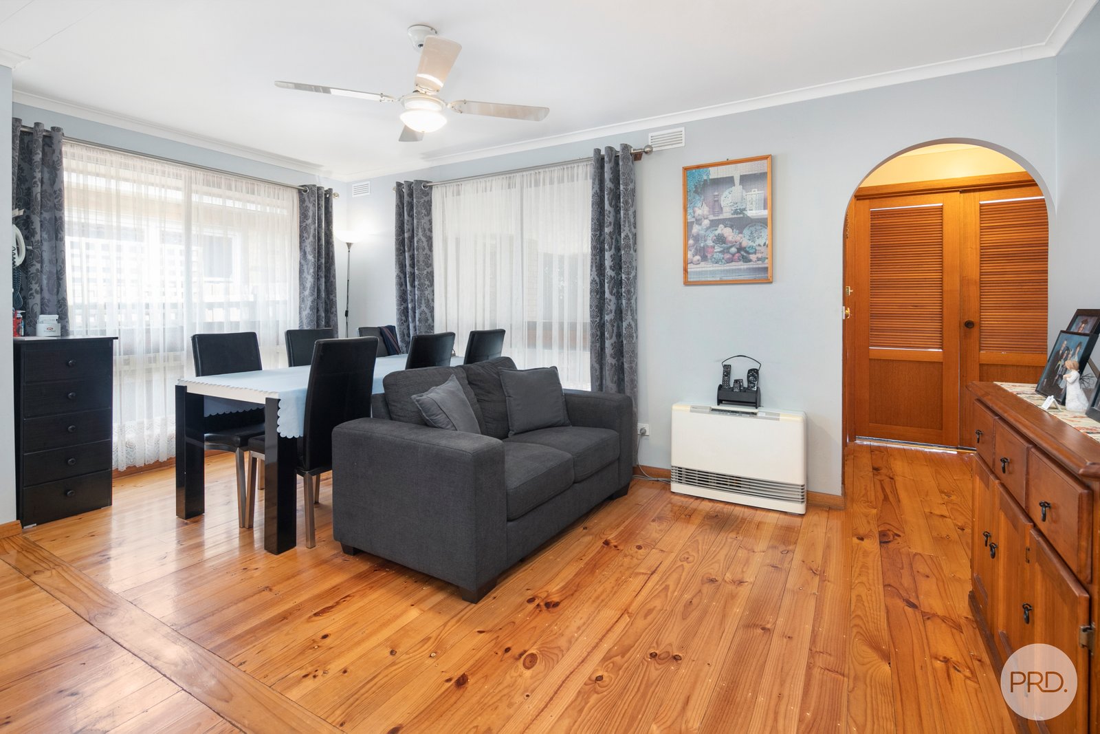 31 Queen Victoria Street NEWINGTON 8