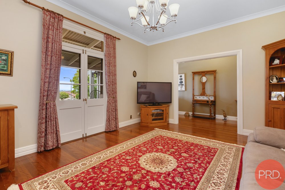 31 Robinia Close LARGS 6