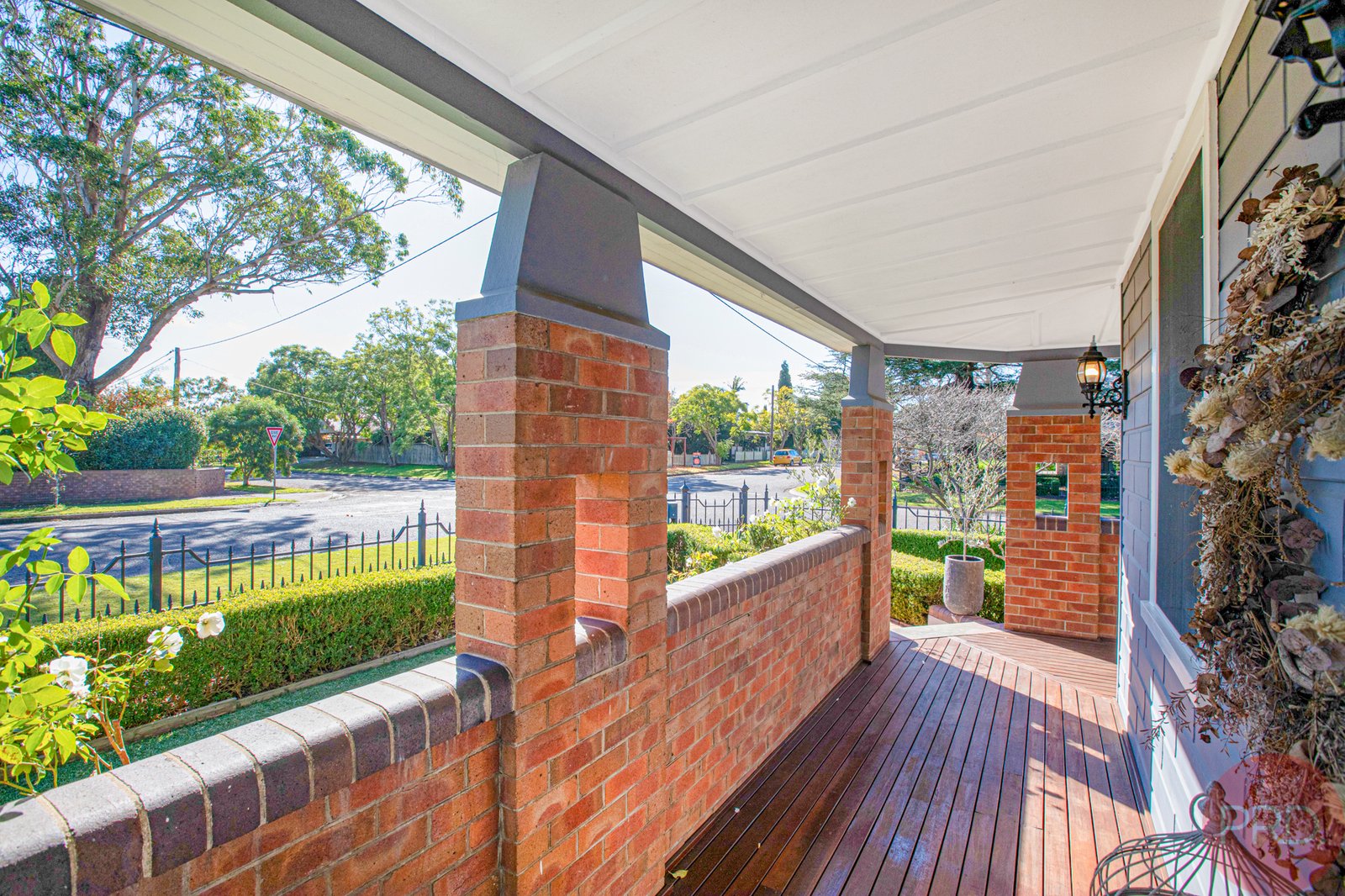 31 Roxburgh Street LORN 5