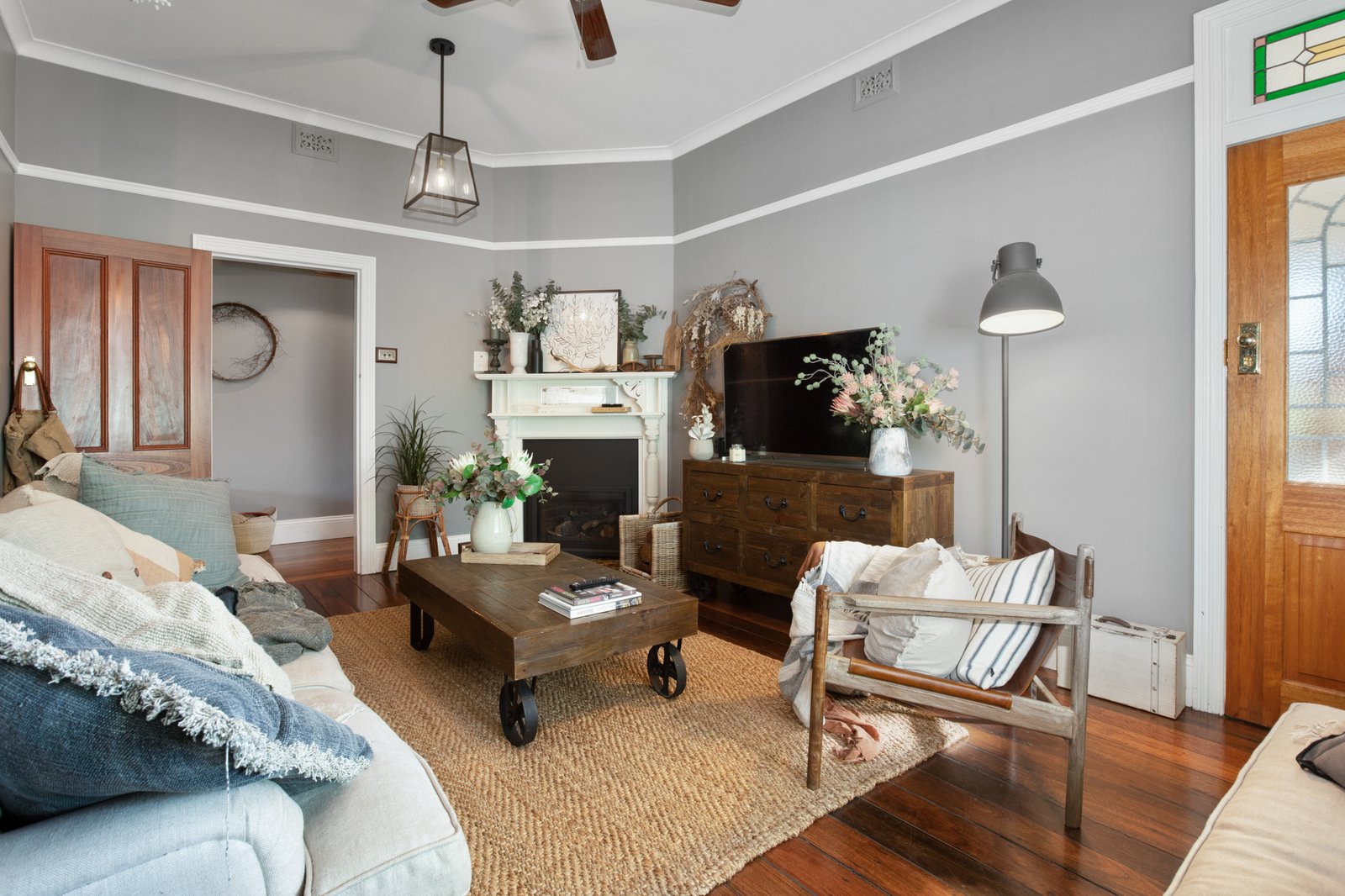 31 Roxburgh Street LORN 8