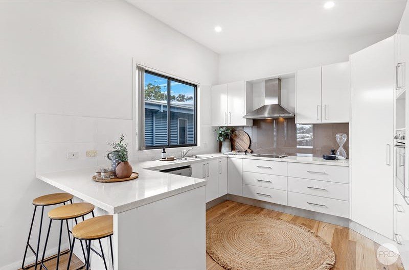 31 Saratoga Avenue CORLETTE 5