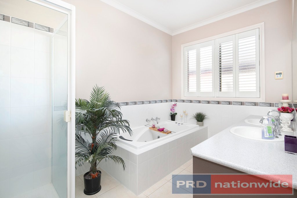 31 Scarborough Crescent ALFREDTON 10