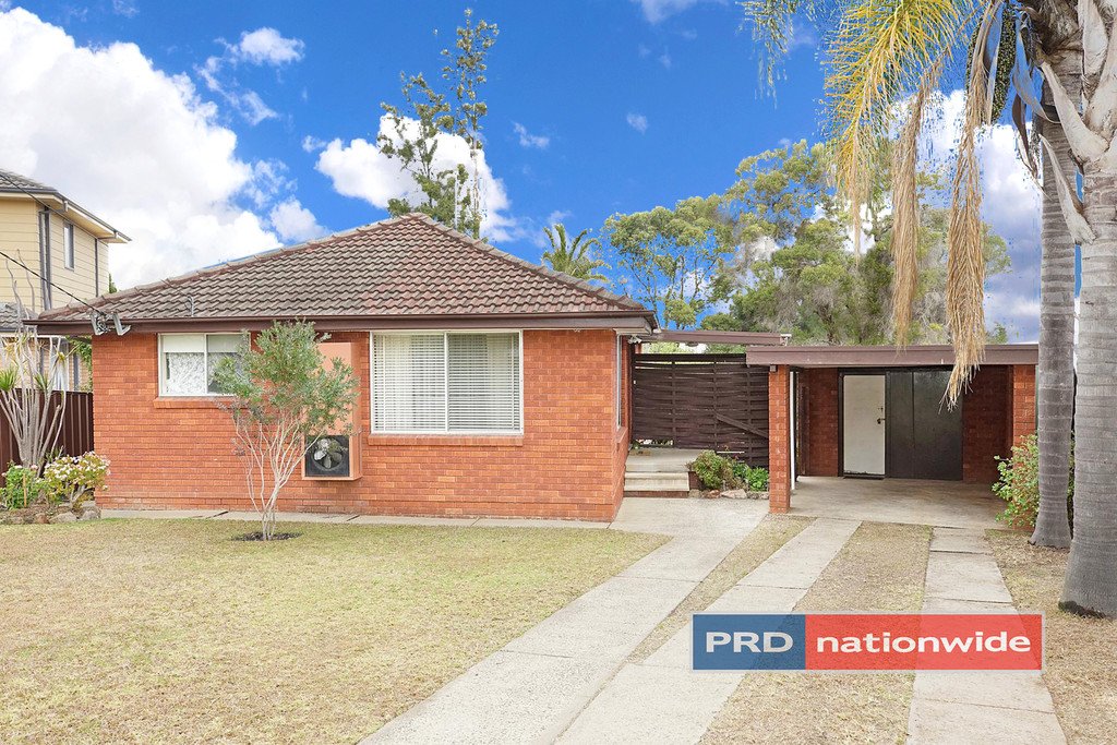 31 Sheba Crescent SOUTH PENRITH 2