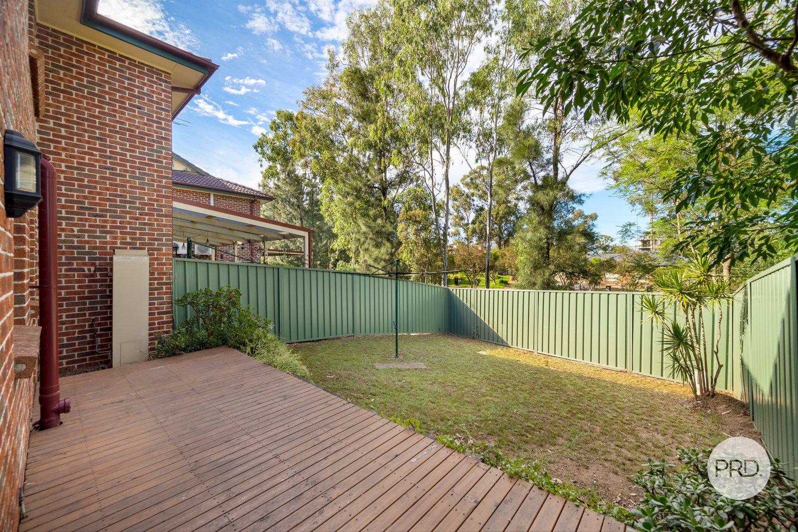 31 Sherwood Circuit PENRITH 11