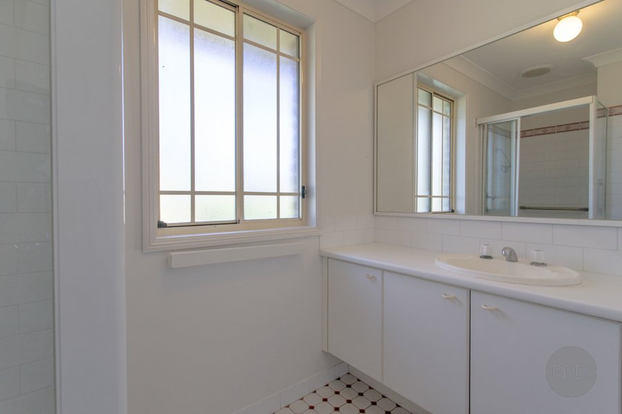 31 Sherwood Circuit PENRITH 8