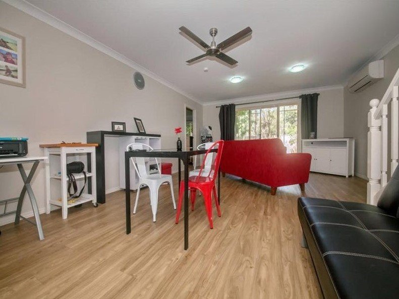 3/1 Shores Close SALAMANDER BAY 3