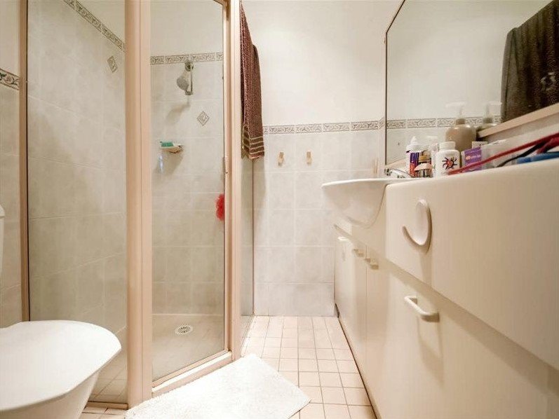 3/1 Shores Close SALAMANDER BAY 8