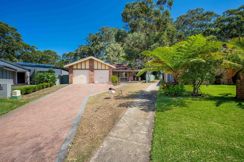31 Shores Close SALAMANDER BAY 2