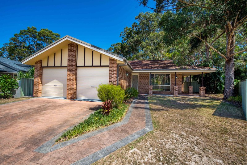 31 Shores Close SALAMANDER BAY 6
