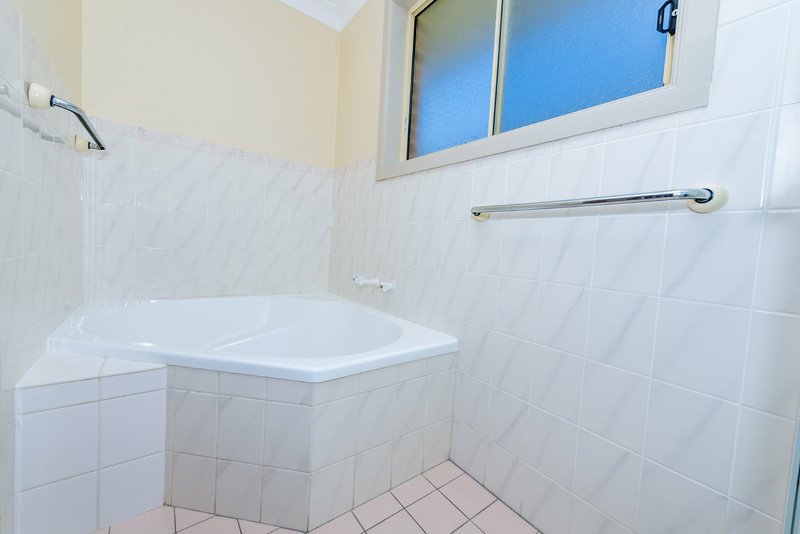 31 Shores Close SALAMANDER BAY 14