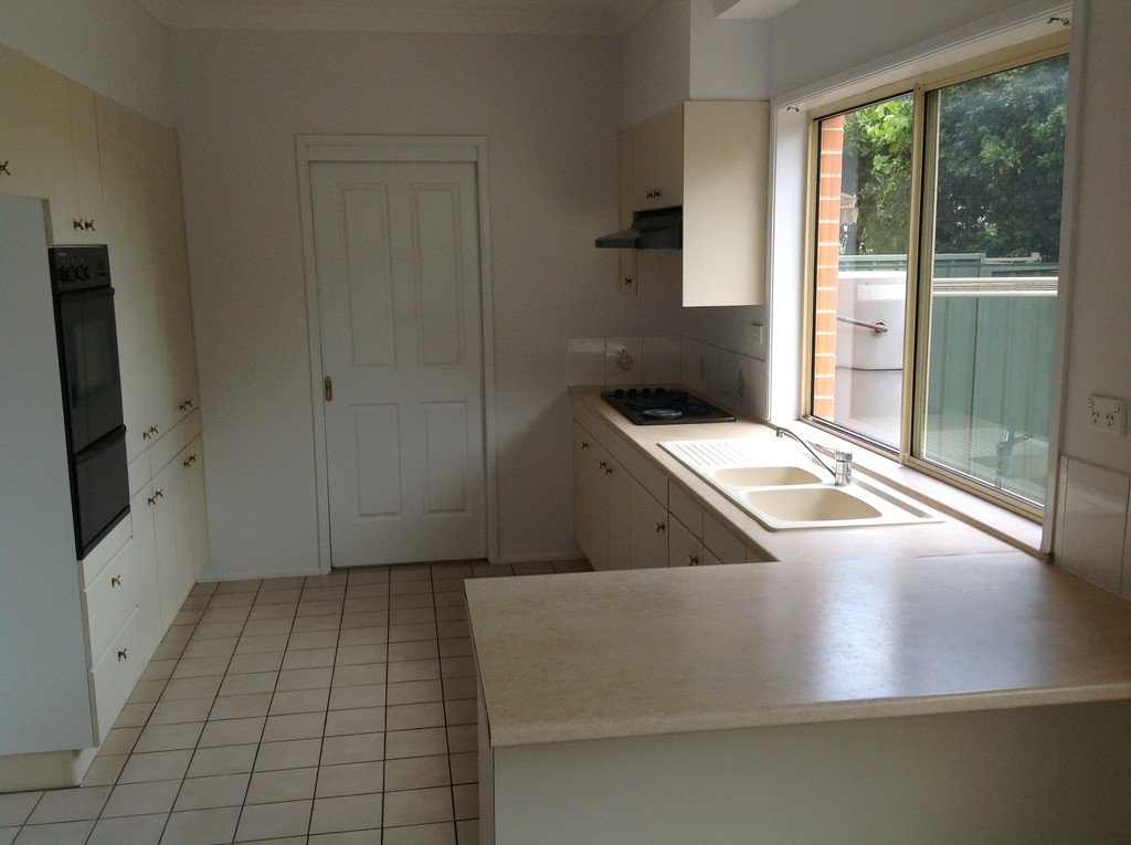 31 SPRINGFIELD AVE  ROSELANDS 4