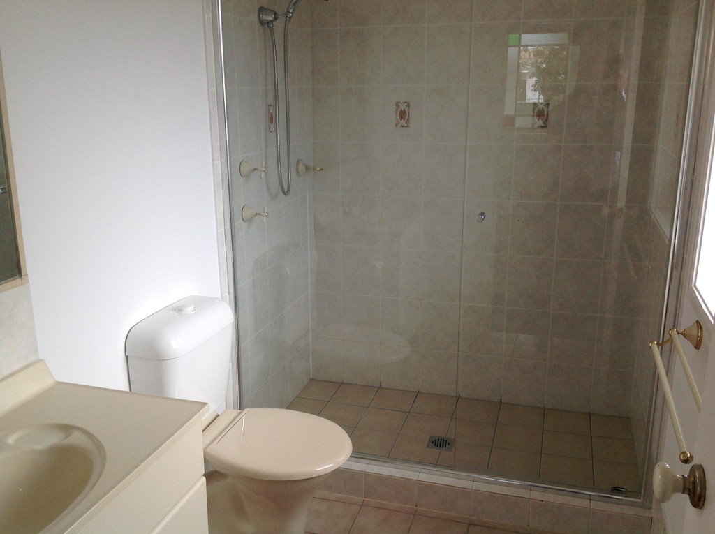 31 SPRINGFIELD AVE  ROSELANDS 7