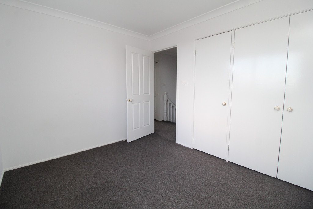 31 SPRINGFIELD AVE  ROSELANDS 11