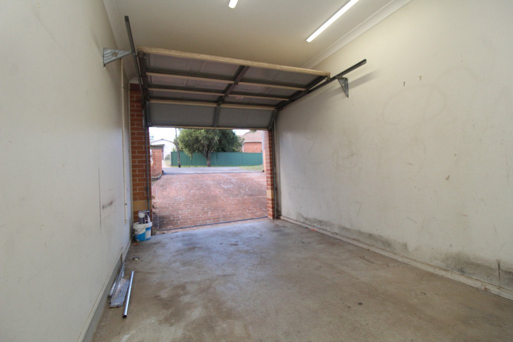 31 SPRINGFIELD AVE  ROSELANDS 15