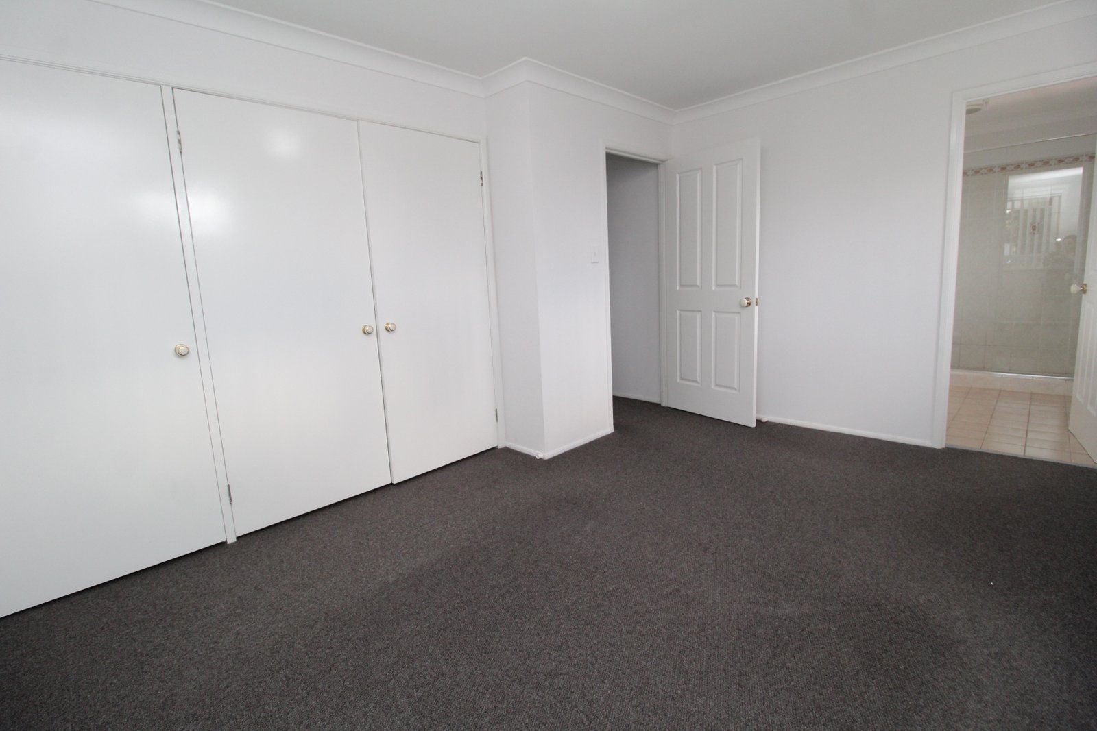 31 Springfield Avenue ROSELANDS 9