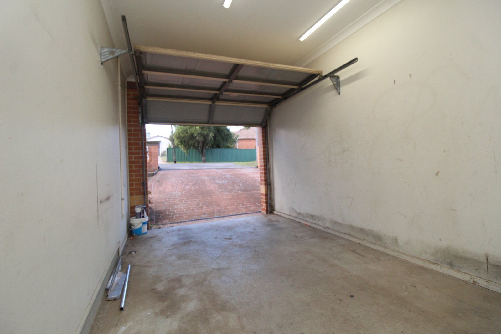 31 Springfield Avenue ROSELANDS 15