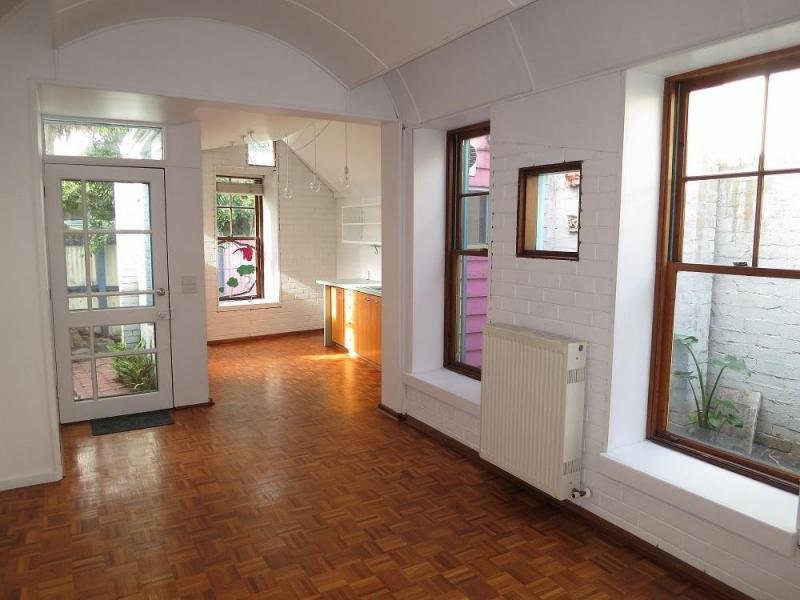 Gallery: 31 Stead Street