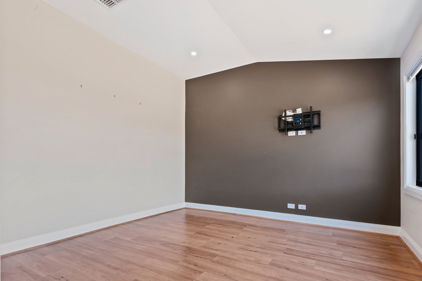 31 Strickland Road BENDIGO 6