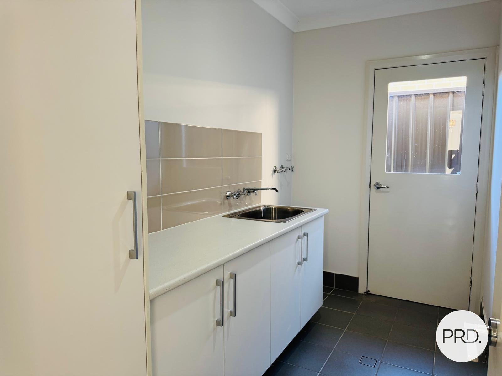31 Tempe Street BARDIA 12