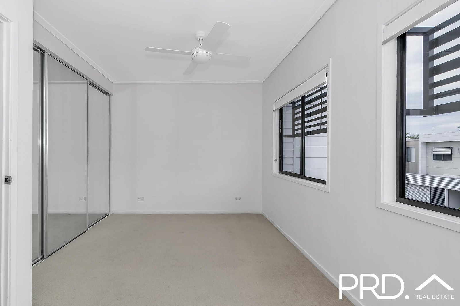 31 The Gardenway  ROBINA 8