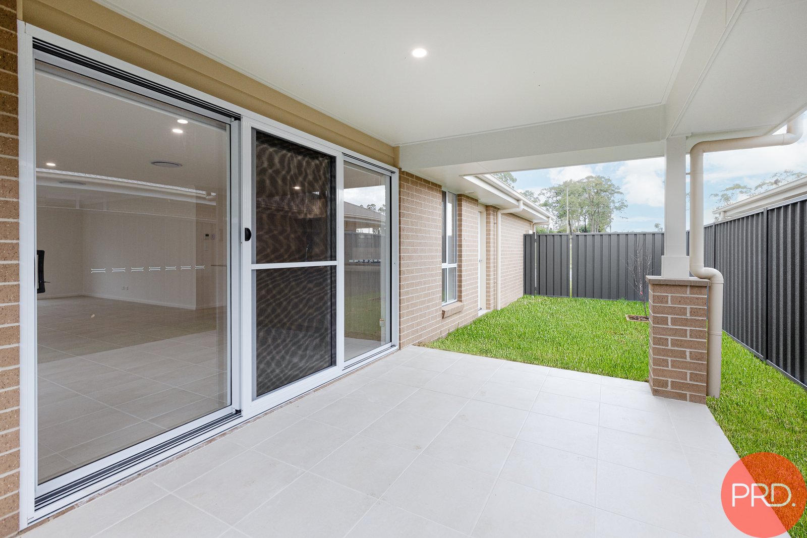 31 Thorncliffe Avenue THORNTON 9
