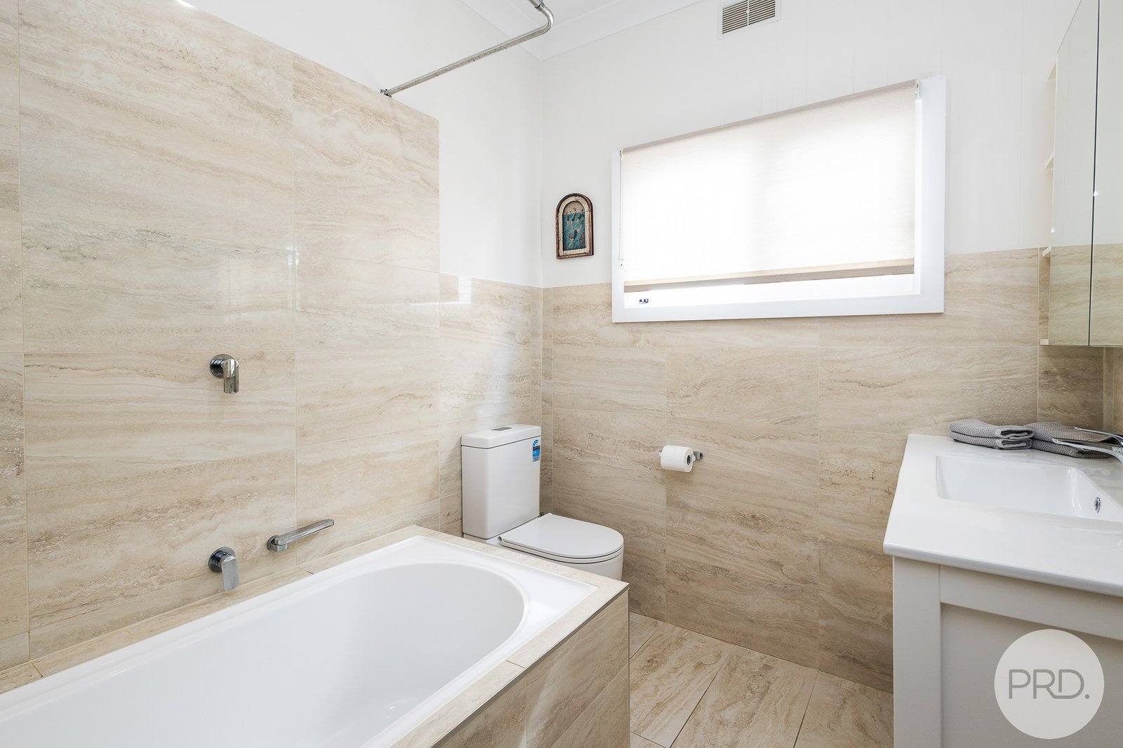 31 Tomaree Road SHOAL BAY 21