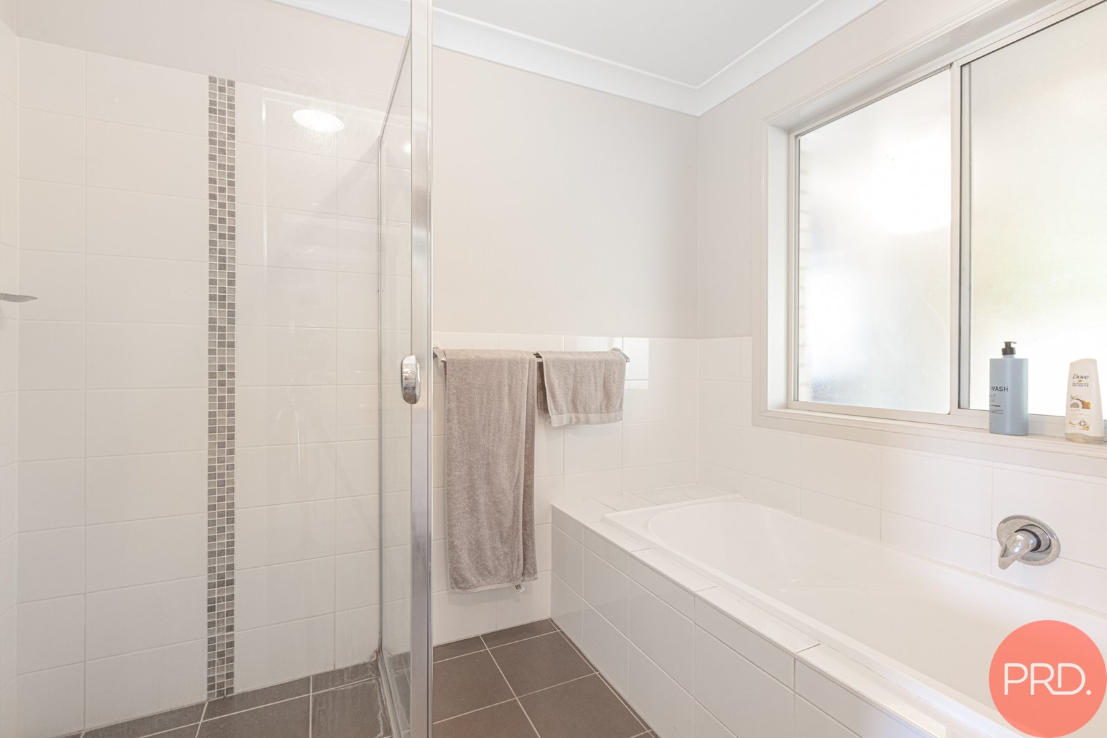 31 Vikki Avenue RUTHERFORD 14