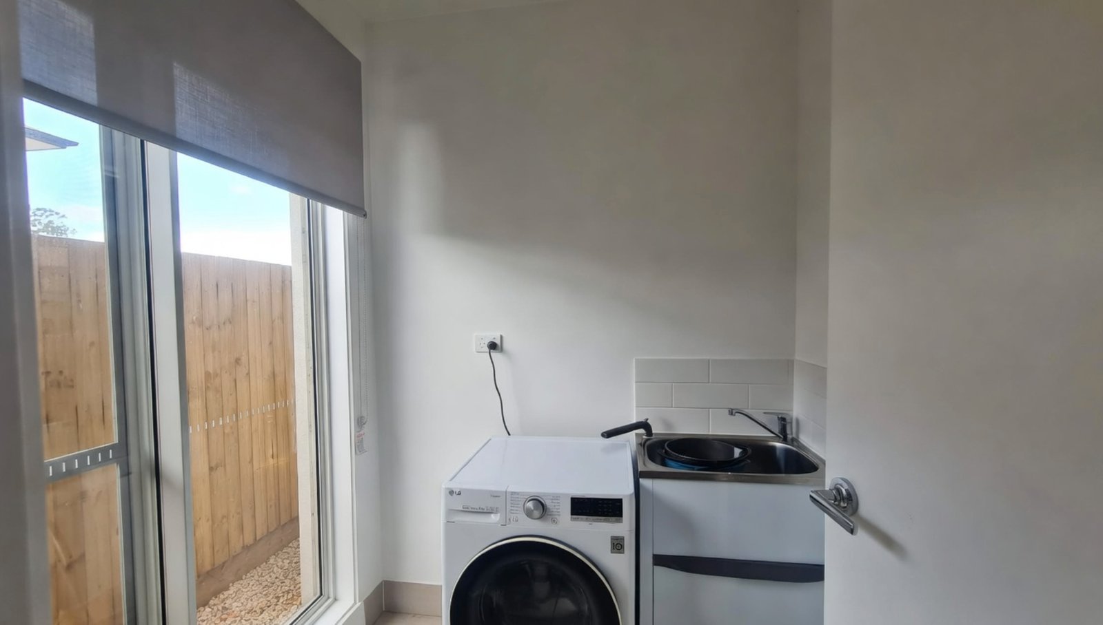31 Vivienne Crescent COOMERA 12