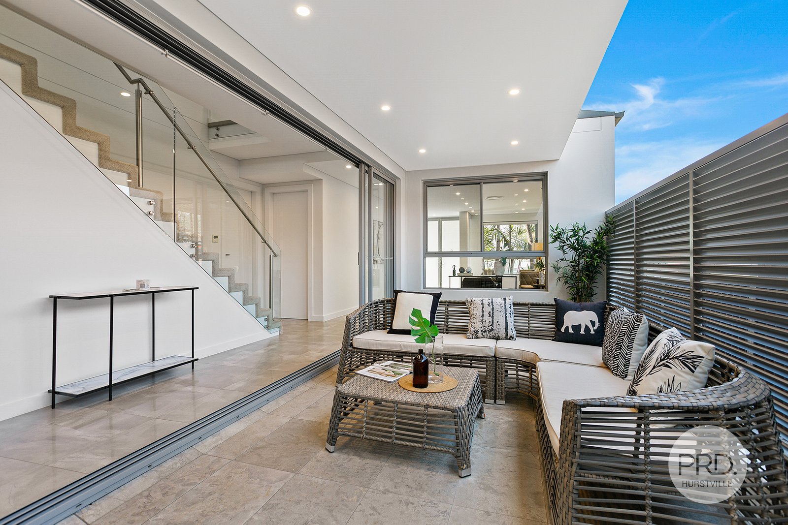 31 Warraba Street HURSTVILLE 3