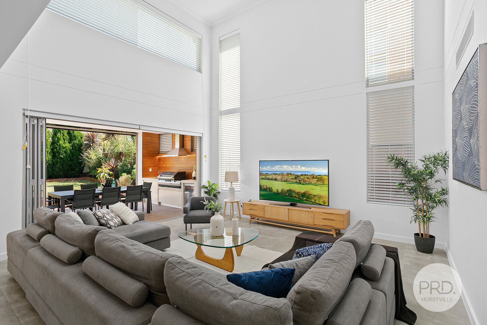 31 Warraba Street HURSTVILLE 4