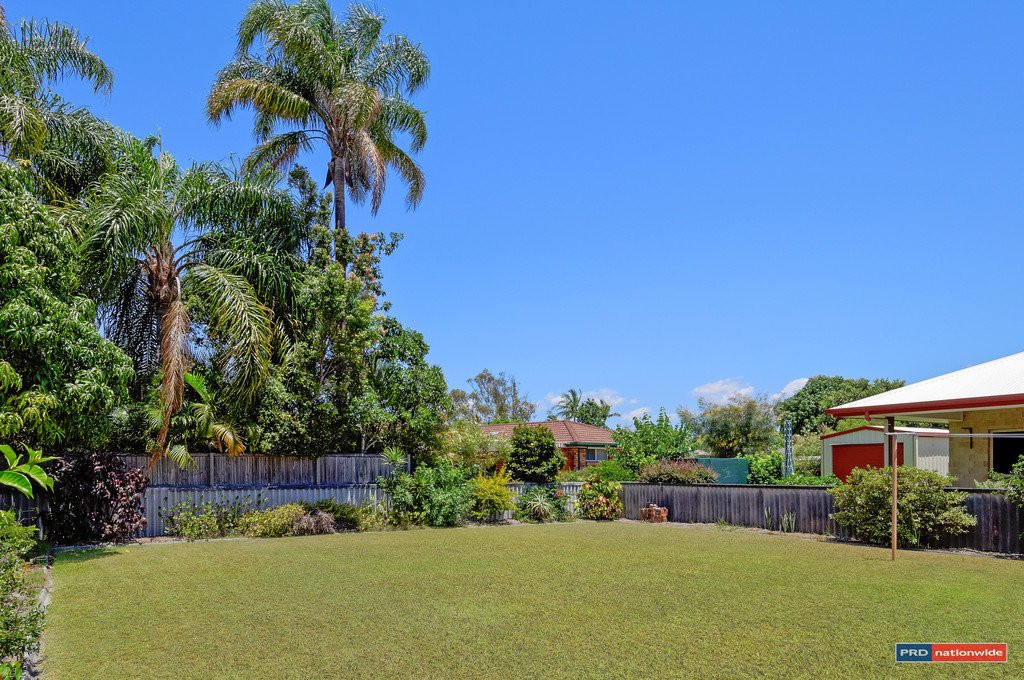 31 Warrina Crescent BURLEIGH WATERS 12