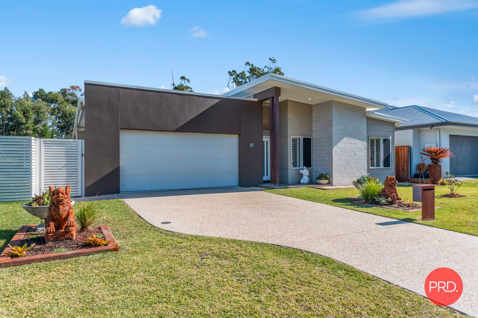 31 Watergum Close SAPPHIRE BEACH 2