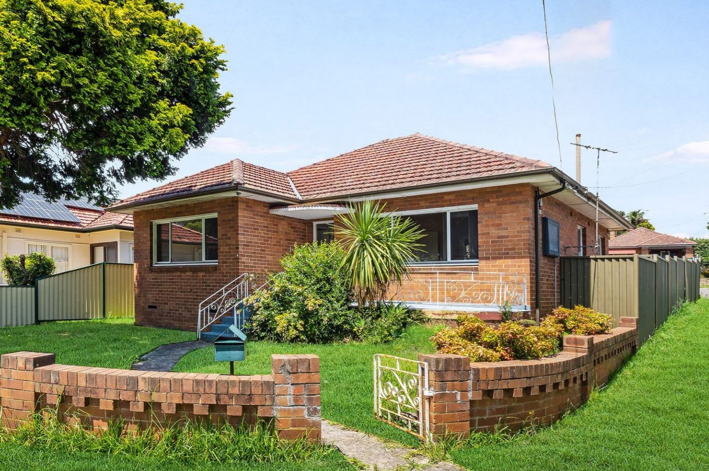 31 Webb Street RIVERWOOD 8